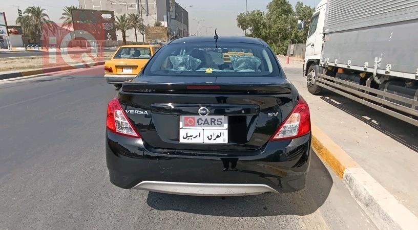نیسان ڤێرسا